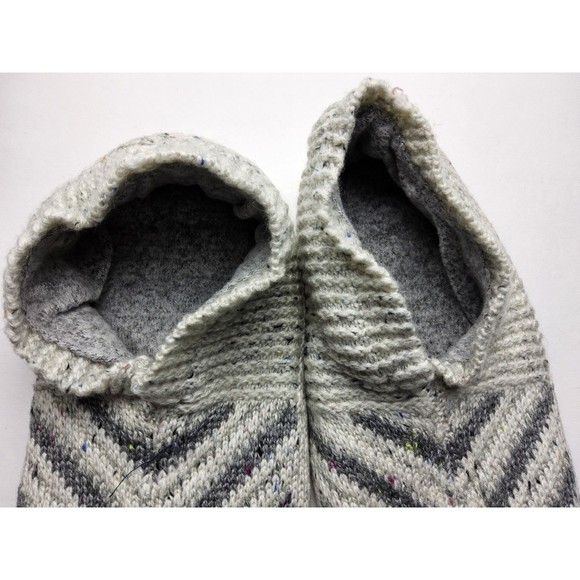 Bombas Gripper Slippers Grey Chevron Size L (M 10-12.5, W 12-14) - Picture 2 of 4